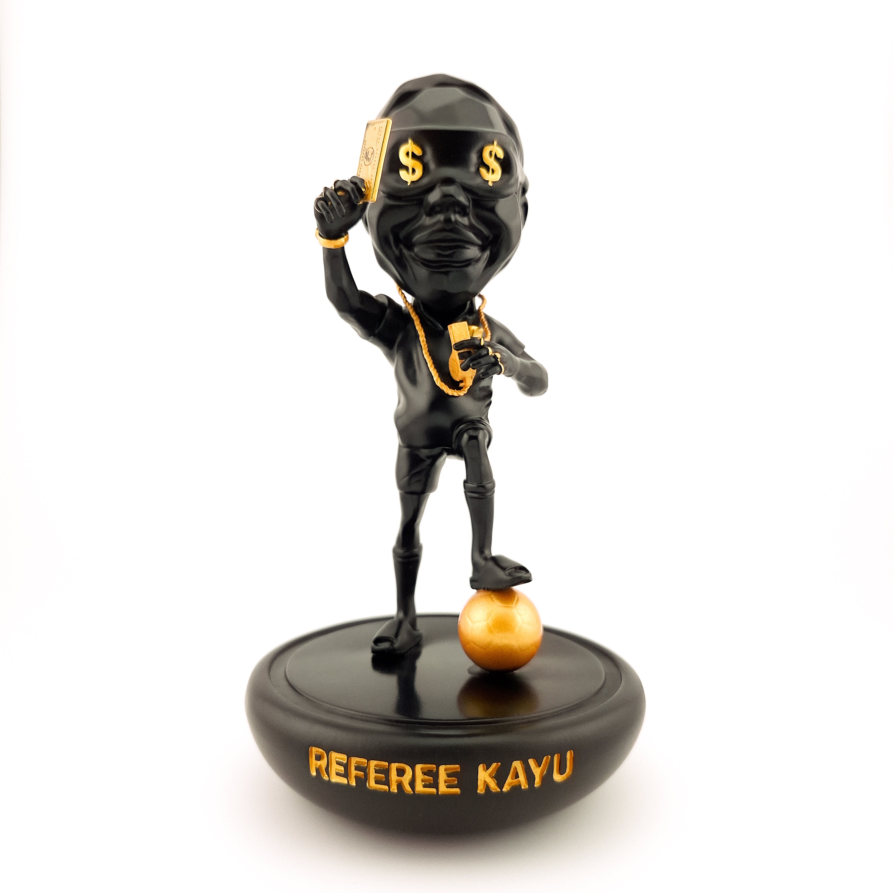 Referee Kayu